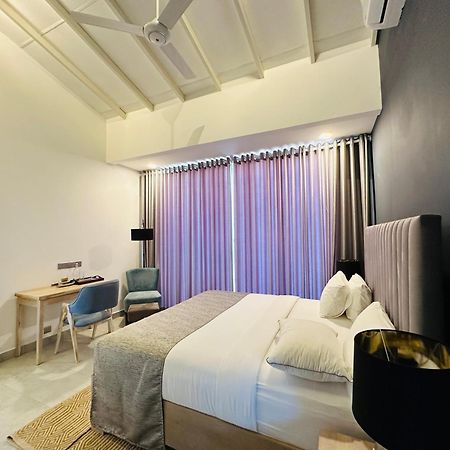 The Niche Hikkaduwa - 10 Minutes To The Beach Bagian luar foto