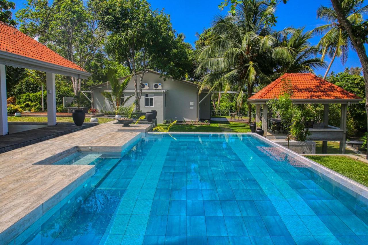 The Niche Hikkaduwa - 10 Minutes To The Beach Bagian luar foto