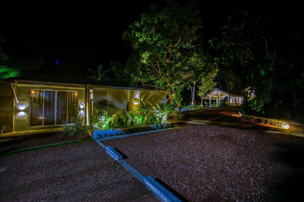 The Niche Hikkaduwa - 10 Minutes To The Beach Bagian luar foto