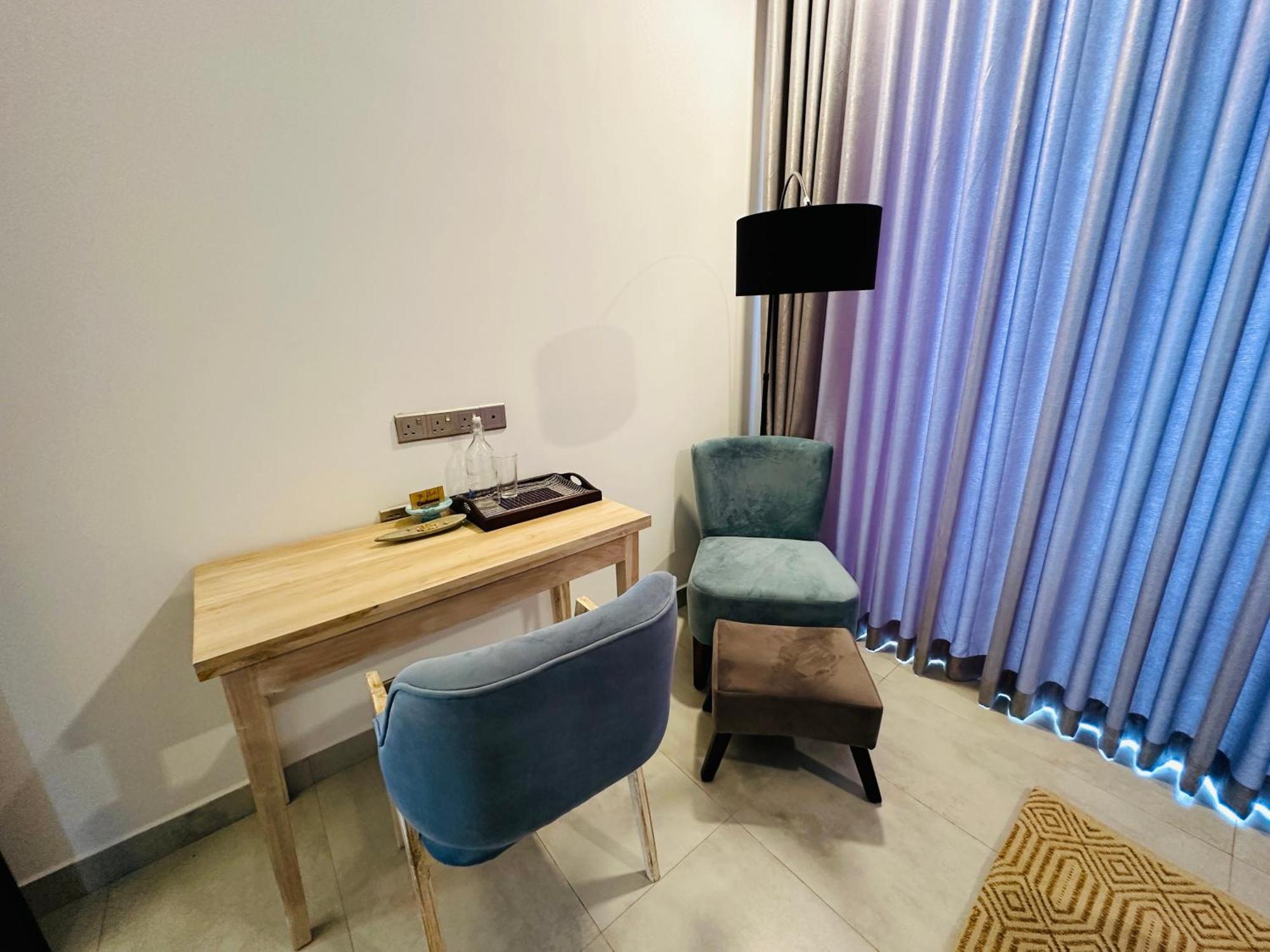 The Niche Hikkaduwa - 10 Minutes To The Beach Bagian luar foto