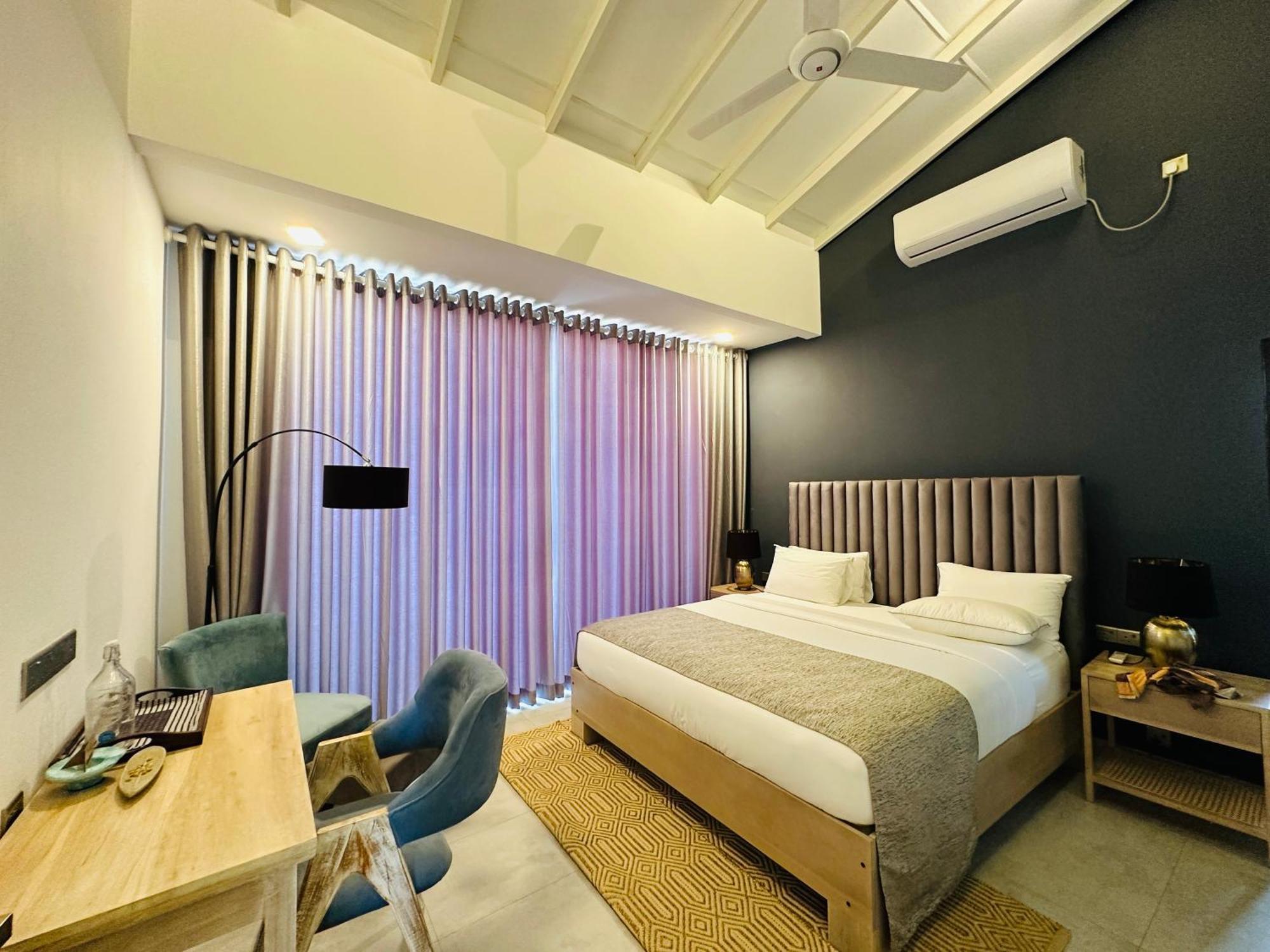 The Niche Hikkaduwa - 10 Minutes To The Beach Bagian luar foto