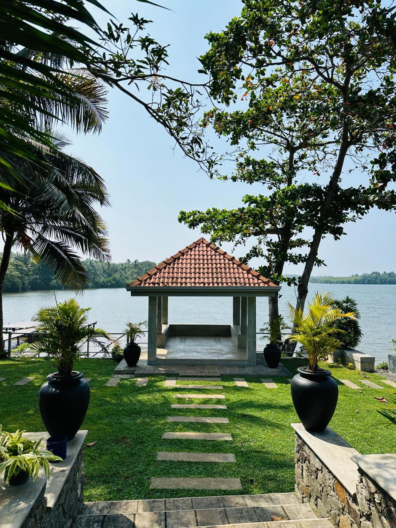 The Niche Hikkaduwa - 10 Minutes To The Beach Bagian luar foto